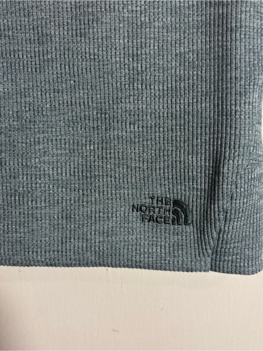 The North Face Ribbed Racerback Crop Tank Top - Picture 2 of 4